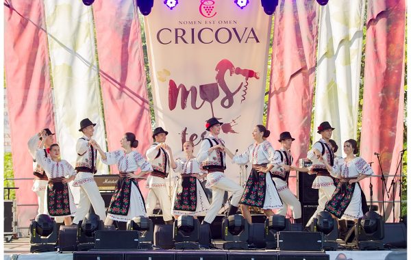 La Cricova a avut loc cel mai tare festival al toamnei – CRICOVA MUST FEST